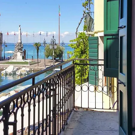 Porto Vecchio Appartamenti Lazise Exterior photo