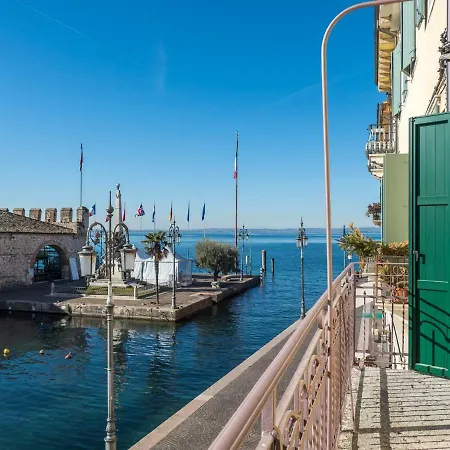 Porto Vecchio Appartamenti Lazise Exterior photo